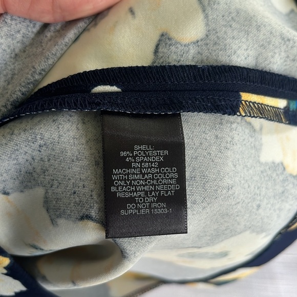 NWT Gorgeous Liz Claiborne sheath dress - Picture 10 of 10